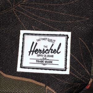 Hershel travel pouch